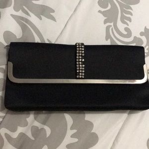 Black clutch